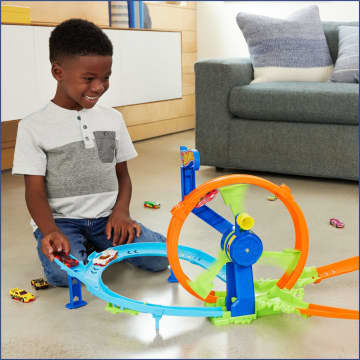 Hot Wheels Rapid Launch & Loop Playset With 1:64 Scale Die-Cast Toy Car, Crash & Track Set