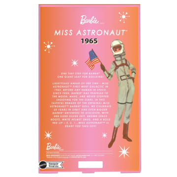 Barbie Signature Miss Astronaut Doll Collectible With Silver Suit, Space Boots, & Helmet Accessory - Imagen 6 de 6