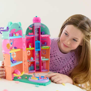 Polly Pocket Dolls And Playset, Gelato House With Elevator, Ice Cream Theme With 25+ Accessories Including Furniture And Pets - Imagem 2 de 6