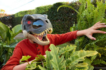 Jurassic World Brinquedo Rebirth Máscara Luxo - Image 2 of 6