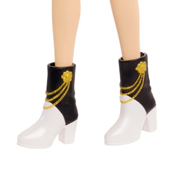 KPop Demon Hunters HUNTR/X Mira “Golden” Singing Doll in Removable