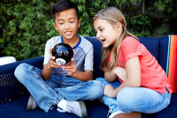 Magic 8 Ball - Image 2 of 6