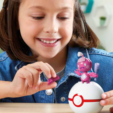 MEGA Pokémon Jogo de Construção Pokébola Colecionável Tinkatink - Imagem 2 de 6