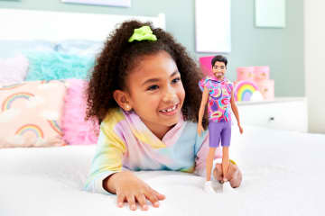 Barbie Fashionistas Ken Doll #227, Brunette Fashion Doll With Totally Hair-inspired Look, 65Th Anniversary - Imagem 2 de 6