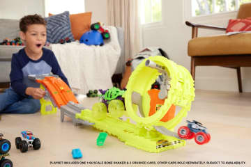 Hot Wheels Monster Trucks Power Smashers Charge & Chase Challenge Track Set With Oversized Skelesaurus, 1:64 Scale Bone Shaker & 2 Crushed Cars - Image 2 of 6