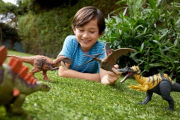 Jurassic World  Rugissement Féroce  Dinosaures Avec Sons et Attaque