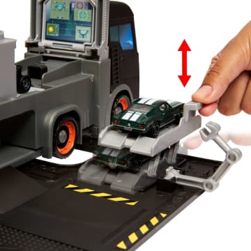 Matchbox Transforming Mobile Command Playset | Mattel