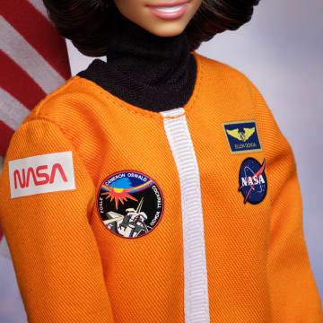 Barbie Signature Inspiring Women Ellen Ochoa Fashion Doll Collectible, Astronaut Suit & Accessories - Image 4 of 6