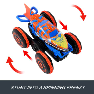Hot Wheels Monster Trucks Tiger Shark Climber RC Vehicle, Battery-Powered Remote-Control Toy Truck - Imagen 4 de 6