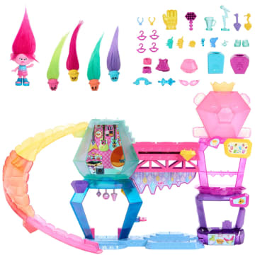 Dreamworks Trolls Band Together Mount Rageous Small Doll Playset