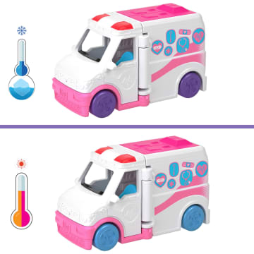 Barbie  Mini Barbieland  Coffret et Poupée  Véhicule Médical