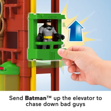 Imaginext DC Super Friends Crime Alley Playset With Batman & 4 Villain Figures - Image 5 of 6