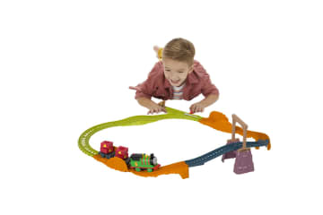 Thomas & Friends Percy's Cargo Run Motorized Toy Train & Track Set For Preschool Kids - Imagen 2 de 6