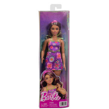 VERSUSバービー Amazon.com: Barbie Fashionistas Doll #244 with Purple-Streaked