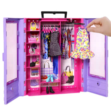 Barbie Fashion & Beauty Set de Juego Clóset de Lujo con Muñeca - Image 2 of 6