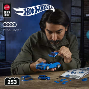 Mattel Brick Shop Hot Wheels Audi Avant RS2 Building Toy Kit (253 Pieces), For Collectors - Image 2 of 6