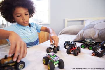 Hot Wheels Monster Trucks Vehículo de Juguete Auto Sorpresa Escala 1:64