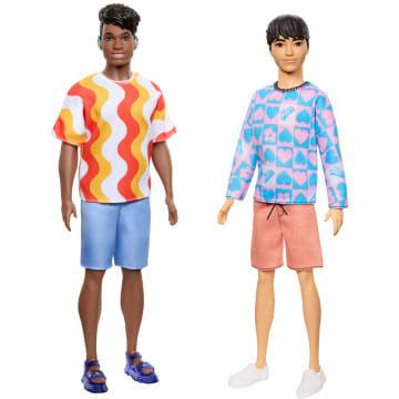 Barbie Fashionista Muñeco Ken Suéter Azul y Rosa con Short Naranja - Image 5 of 6