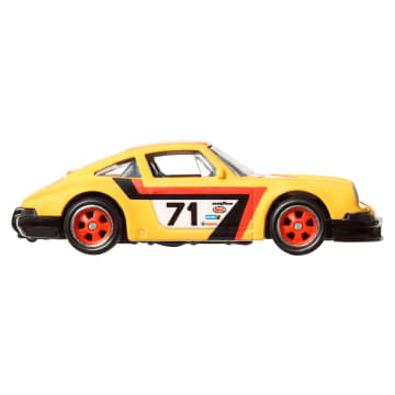 Hot Wheels Premium Car Culture Exotic Envy '71 Porsche 911 1:64 Scale Collectible Toy Vehicle - Image 4 of 6