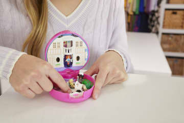 Polly Pocket Micro Dolls And Playset, Collector Clueless Compact With Toy Car, Hat And Phone Accessories - Image 2 of 6