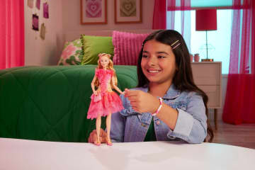 Universal Pictures Wicked Poupée Glinda Avec Accessoires et Habillages Amovibles - Image 2 of 6