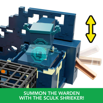 Minecraft Mini Mode Rise Of The Warden Playset, 2 Minis, Steve & Warden Figures & Dlc Code - Imagen 4 de 6