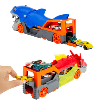 Hot Wheels City Battling Creature Transports Vehicle & 10 Die-Cast Toy Cars - Image 4 of 5
