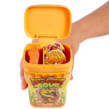Hot Wheels Skate Vehículo de Juguete Paquete de Chicles