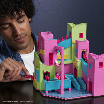 MEGA Squid Game Staircase Building Toy Kits With Action Figure (1707 Pieces) For Collectors