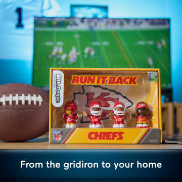 Little People Collector Kansas City Chiefs Officially Licensed NFL Special Edition Set, Series 2 - Imagen 2 de 6