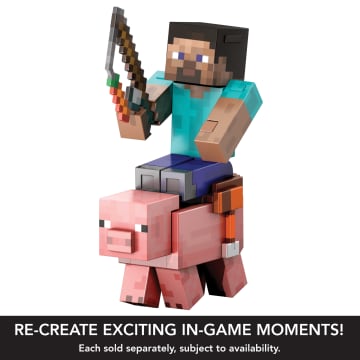 Minecraft Diamond Level Pig Action Figure, 4 Accessories, 5.5-in Collector Scale - Imagem 5 de 6