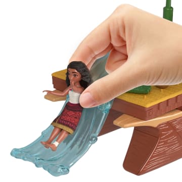 Moana 2 Conjunto de Brinquedo Barco de Aventuras com Mini Boneca e Acessórios