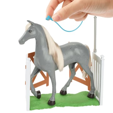 Barbie World Horse Stable Playset With Toy Horse, Jump, & Accessories, 7-Piece Set - Image 3 of 6