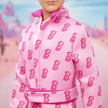 Barbie The Movie Ken Collectible Doll, Ryan Gosling As Ken Wearing Pink Jumpsuit With “B” Detail - Imagen 4 de 6