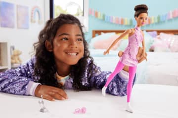 Barbie Profissões Boneca Patinagem artística - Image 2 of 6
