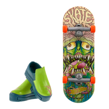 Hot Wheels Skate Veículo de Brinquedo Skateboard WICKED INTRUDER™ com Tênis