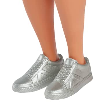 Barbie Fashionista Boneco Ken Regata e Shorts - Image 5 of 6