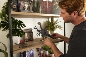 Jurassic World Hammond Collection Therizinosaurus - Imagem 2 de 6