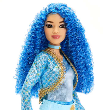 Disney Descendants: The Rise Of Red Fashion Doll - Princess Chloe Charming, Daughter Of Cinderella - Image 4 of 6