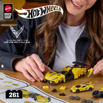 Mattel Brick Shop Hot Wheels '20 Corvette C8.R Building Toy Kit
