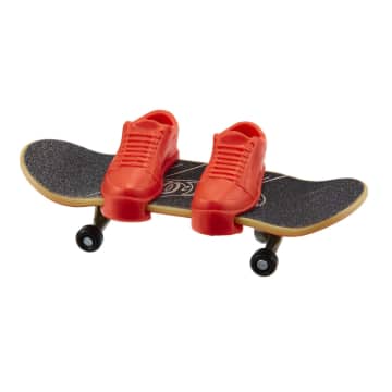 Hot Wheels Skate Veículo de Brinquedo Skateboard WILDFIRE FREESTYLE™ com Tênis - Imagen 3 de 5