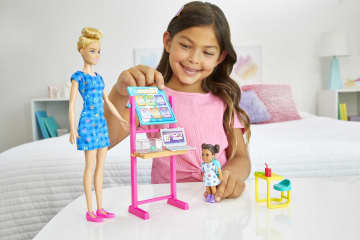 Barbie Profissões Conjunto de Brinquedo Professora Cabelo Loiro Com Bebê