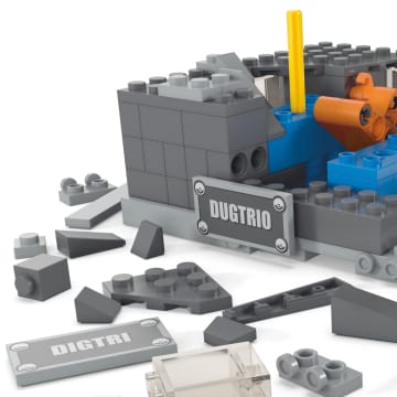 MEGA Pokémon Jogo de Construção Miniatura do Dugtrio com Movimento - Image 6 of 6