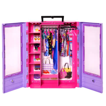 Barbie Fashionistas Ultimate Closet with 6 Hangers