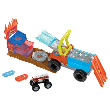 Hot Wheels Monster Trucks Arena Smashers Color Shifters 5-Alarm Rescue Playset, Fire Truck Crash Toy