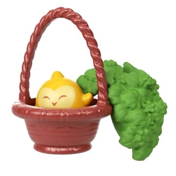 Disney's Wish Dahlia's Rosas Marketplace Playset, Dahlia Micro Doll, Star Figure & 9 Accessories - Image 3 of 6