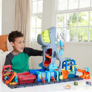 Hot Wheels City Pista de Juguete Lavado de Autos Mega Tiburón - Imagem 2 de 6