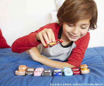 Disney And Pixar Cars 3 2-Pack, 1:55 Scale Fan Favorite Die-Cast Vehicles (Character May Vary)