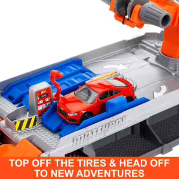 Matchbox Action Driver Tow & Repair Truck With 1:64 Scale Car