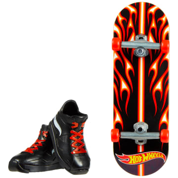 Hot Wheels Skate Veículo de Brinquedo Skateboard HALL OF FLAME™ com Tênis